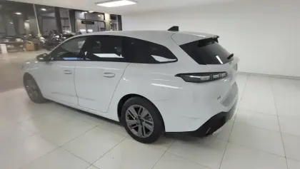 Photo 7 Peugeot 308  SW BlueHDi 130ch S&S EAT8