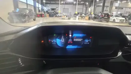 Photo 22 Peugeot 308  SW BlueHDi 130ch S&S EAT8