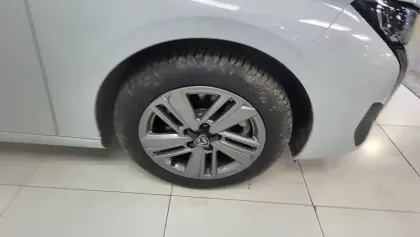 Photo 5 Peugeot 308  SW BlueHDi 130ch S&S EAT8