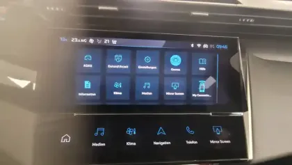 Photo 18 Peugeot 308  SW BlueHDi 130ch S&S EAT8