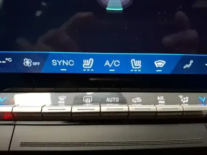 Photo 36 Renault Austral  E-Tech full hybrid 200 GSR2