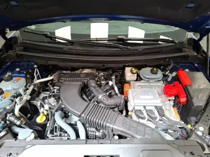 Photo 28 Renault Austral  E-Tech full hybrid 200 GSR2