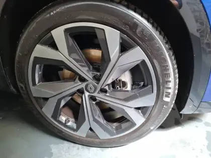 Photo 27 Renault Austral  E-Tech full hybrid 200 GSR2