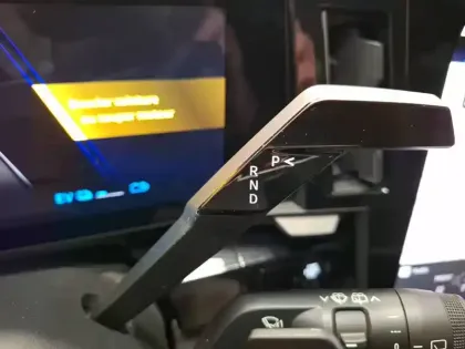 Photo 34 Renault Austral  E-Tech full hybrid 200 GSR2