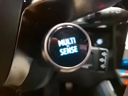 Photo 31 Renault Austral  E-Tech full hybrid 200 GSR2