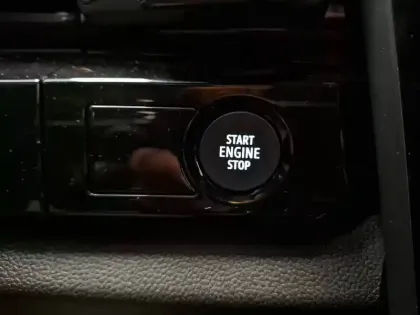 Photo 38 Renault Austral  E-Tech full hybrid 200 GSR2