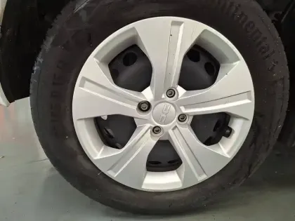 Photo 22 Dacia Sandero  SCe 65