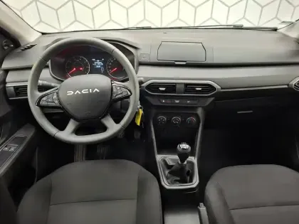 Photo 33 Dacia Sandero  SCe 65