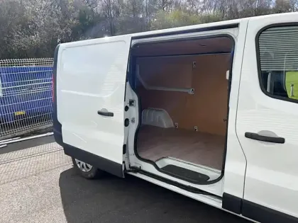 Photo 29 Renault Trafic  FGN L2H1 1300 KG DCI 120