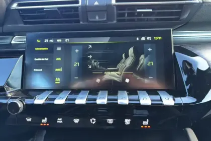 Photo 144 Peugeot 508  SW Hybrid4 360 e-EAT8 Peugeot Sport Engineered