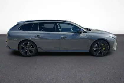 Photo 126 Peugeot 508  SW Hybrid4 360 e-EAT8 Peugeot Sport Engineered