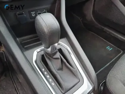 Photo 11 Renault Clio  E-Tech full hybrid 145