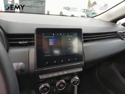 Photo 12 Renault Clio  E-Tech full hybrid 145