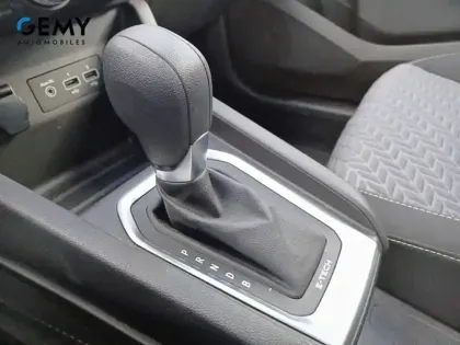 Photo 17 Renault Clio  E-Tech 140 - 21N