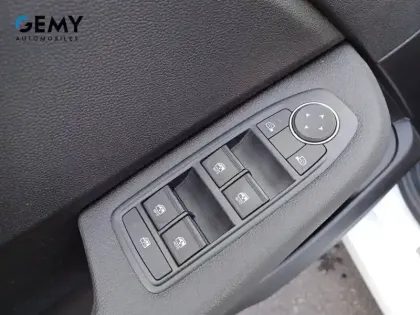 Photo 11 Renault Clio  E-Tech 140 - 21N