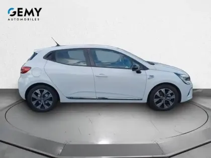 Photo 24 Renault Clio  E-Tech 140 - 21N