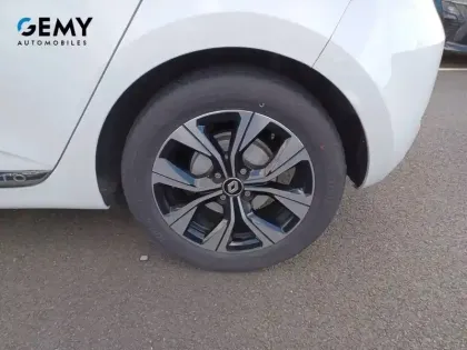 Photo 10 Renault Clio  E-Tech 140 - 21N