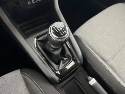 Photo 12 Renault Clio Gén. V (BJA) Ph2 Evolution 5