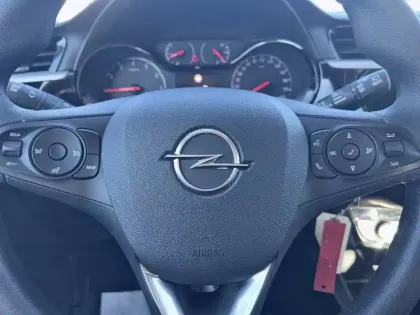 Photo 18 Opel Corsa Gén. VI Ph1 Edition 5