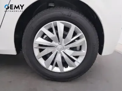 Photo 10 Peugeot 208 Gén. II Ph1 NG Like 5