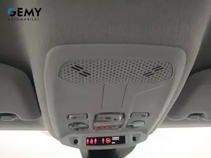 Photo 57 Peugeot 208  PureTech 75 S&S BVM5