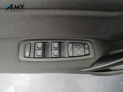 Photo 11 Renault Megane Mégane IV Berline Blue dCi 115 - 21N