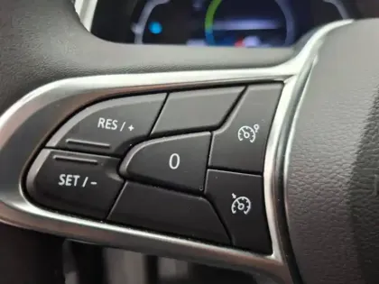 Photo 43 Renault Captur  E-Tech 145 - 21