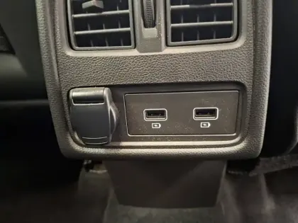 Photo 26 Renault Captur  E-Tech 145 - 21