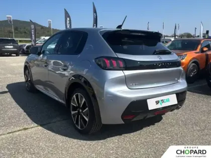 Photo 67 Peugeot 208  PureTech 100 S&S EAT8