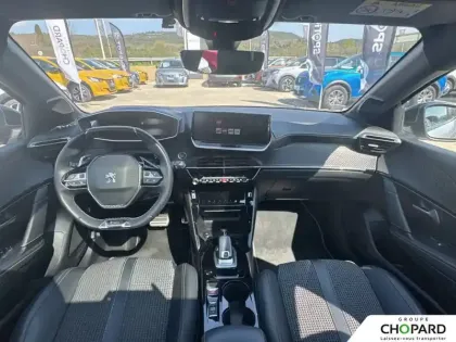 Photo 33 Peugeot 208  PureTech 100 S&S EAT8