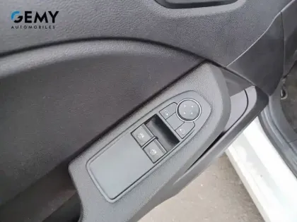 Photo 30 Renault Clio Gén. V (BJA) Ph1 Business 5