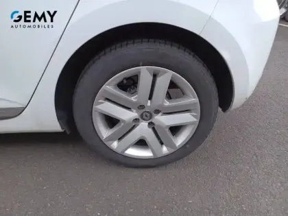 Photo 29 Renault Clio Gén. V (BJA) Ph1 Business 5