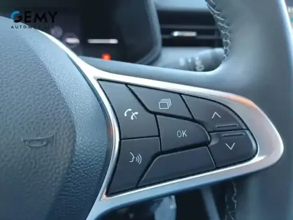 Photo 14 Renault Clio  E-Tech full hybrid 145