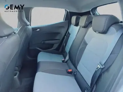 Photo 9 Renault Clio  E-Tech full hybrid 145