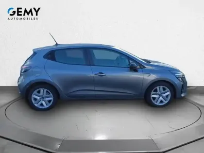 Photo 45 Renault Clio  E-Tech full hybrid 145
