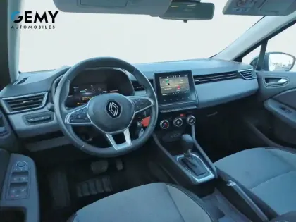 Photo 7 Renault Clio  E-Tech full hybrid 145