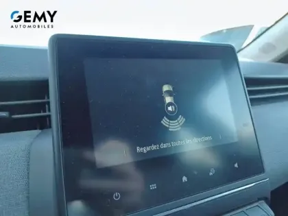 Photo 19 Renault Clio  E-Tech full hybrid 145