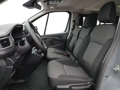 Photo 26 Renault Trafic  Blue dCi 150