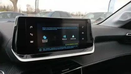 Photo 33 Peugeot 208  Electrique 50 kWh 136ch