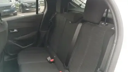 Photo 10 Peugeot 208 Gén. II Ph1 NG GT 5