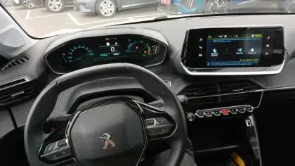 Photo 53 Peugeot 208  Electrique 50 kWh 136ch