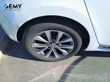 Photo 10 Renault Clio  E-Tech 140