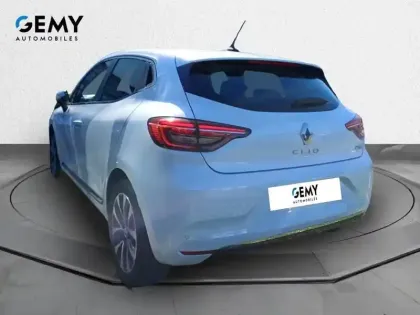 Photo 36 Renault Clio  E-Tech 140