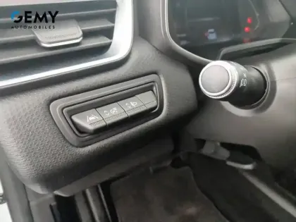 Photo 61 Renault Clio  E-Tech 140