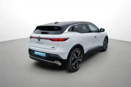 Photo 14 Renault Megane Gén. V (BCB) Ph1 Evo Iconic 5