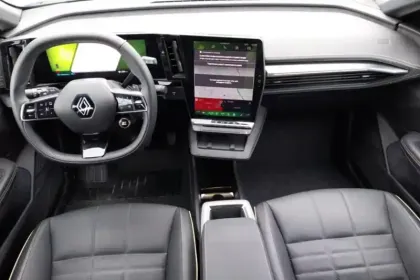 Photo 17 Renault Megane Gén. V (BCB) Ph1 Evo Iconic 5