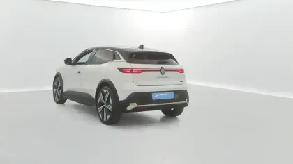 Photo 29 Renault Megane  E-Tech 220 ch autonomie confort GSR2