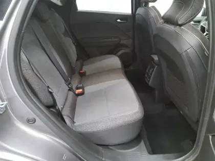 Photo 21 Renault Captur  E-Tech full hybrid 145 ch