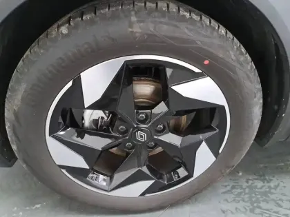 Photo 16 Renault Captur  E-Tech full hybrid 145 ch