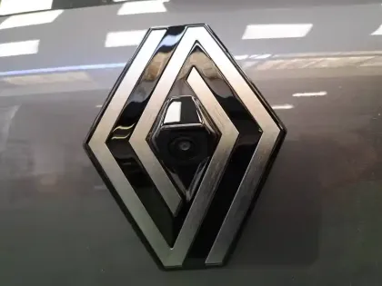 Photo 12 Renault Captur  E-Tech full hybrid 145 ch